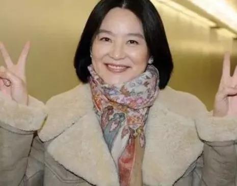 LV羊绒围巾价格动态更新与解析